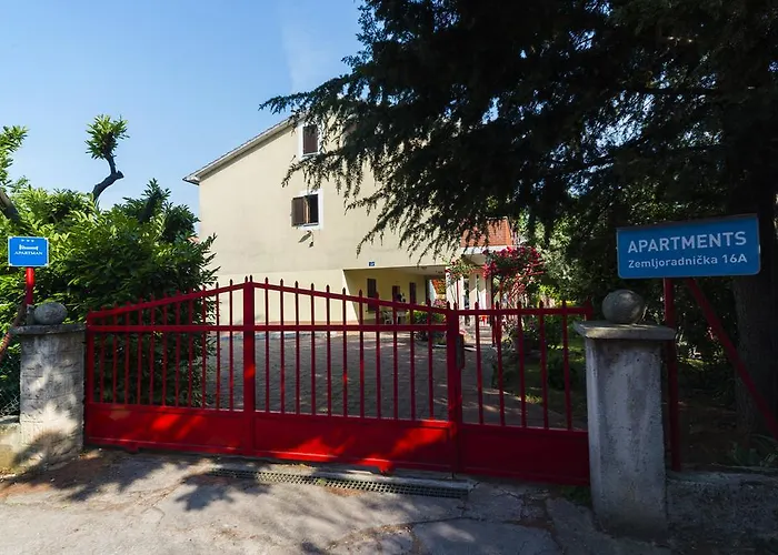 Apartments Milica